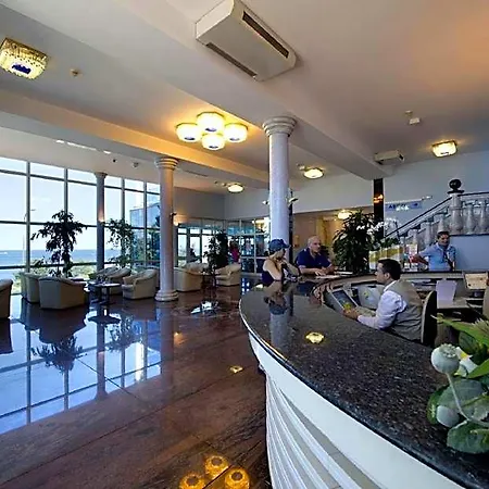 Gran Vista Plava Laguna 酒店 波雷奇