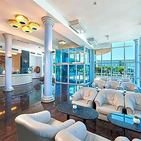 Gran Vista Plava Laguna 酒店
