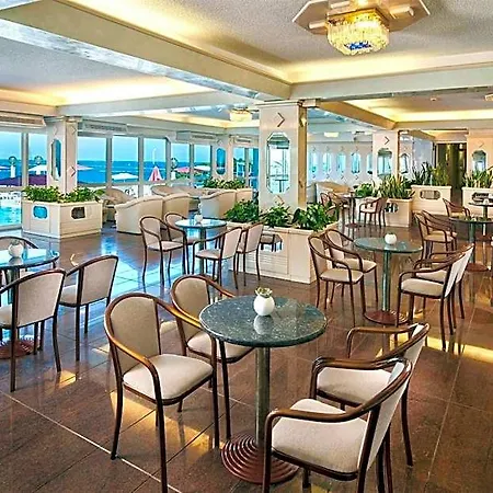 Gran Vista Plava Laguna 酒店