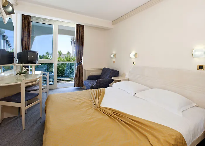 Отель Gran Vista Plava Laguna Пореч