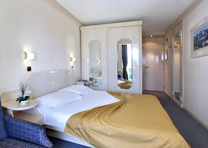 Gran Vista Plava Laguna Отель