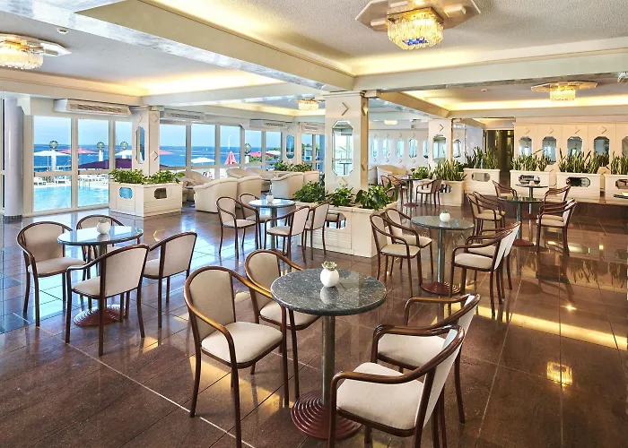 Отель Gran Vista Plava Laguna