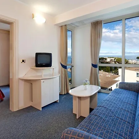 호텔 Gran Vista Plava Laguna 3*