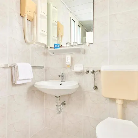 Gran Vista Plava Laguna فندق بوريتش