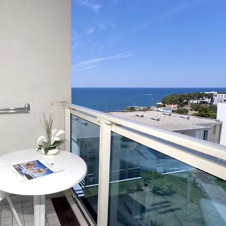 Gran Vista Plava Laguna 호텔