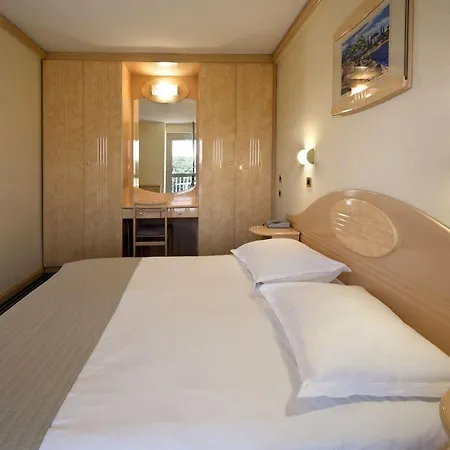 Gran Vista Plava Laguna Отель 3*