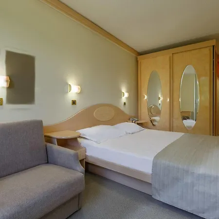 Gran Vista Plava Laguna 3* بوريتش